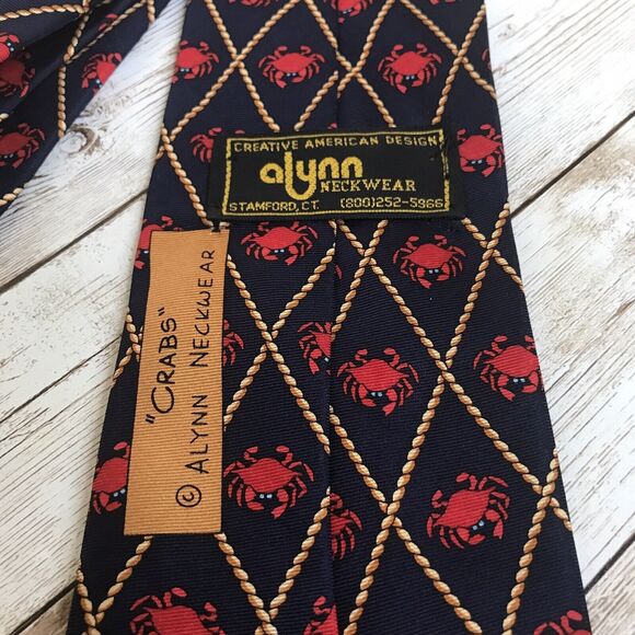 Alynn Neckwear Crabs Men's Neck Tie - Picture 4 of 5